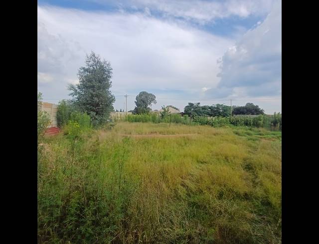 996M² VACANT LAND FOR SALE IN KOOKRUS